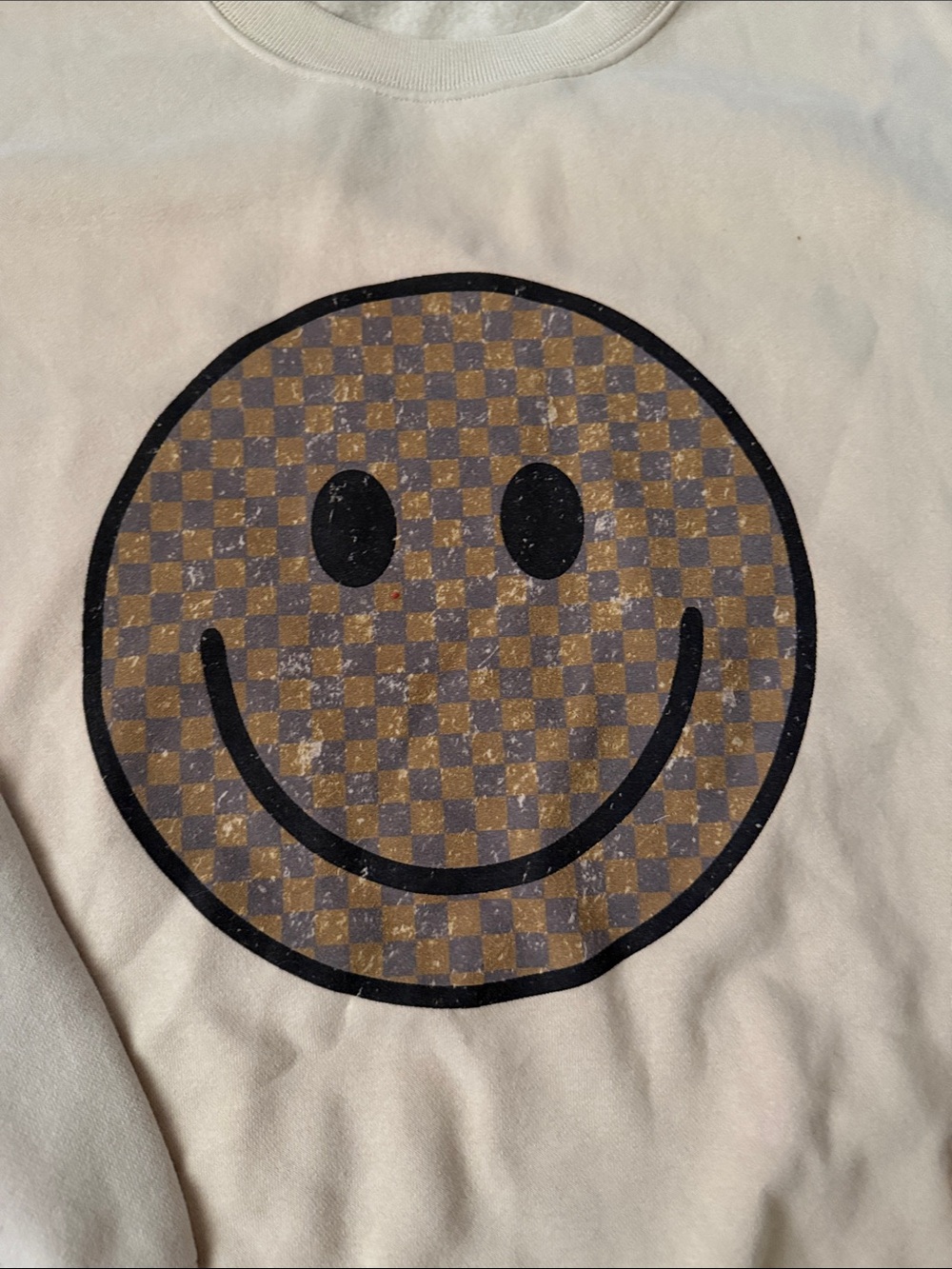 Pink Lily oatmeal smiley face sweatshirt large - Picture 2 of 8